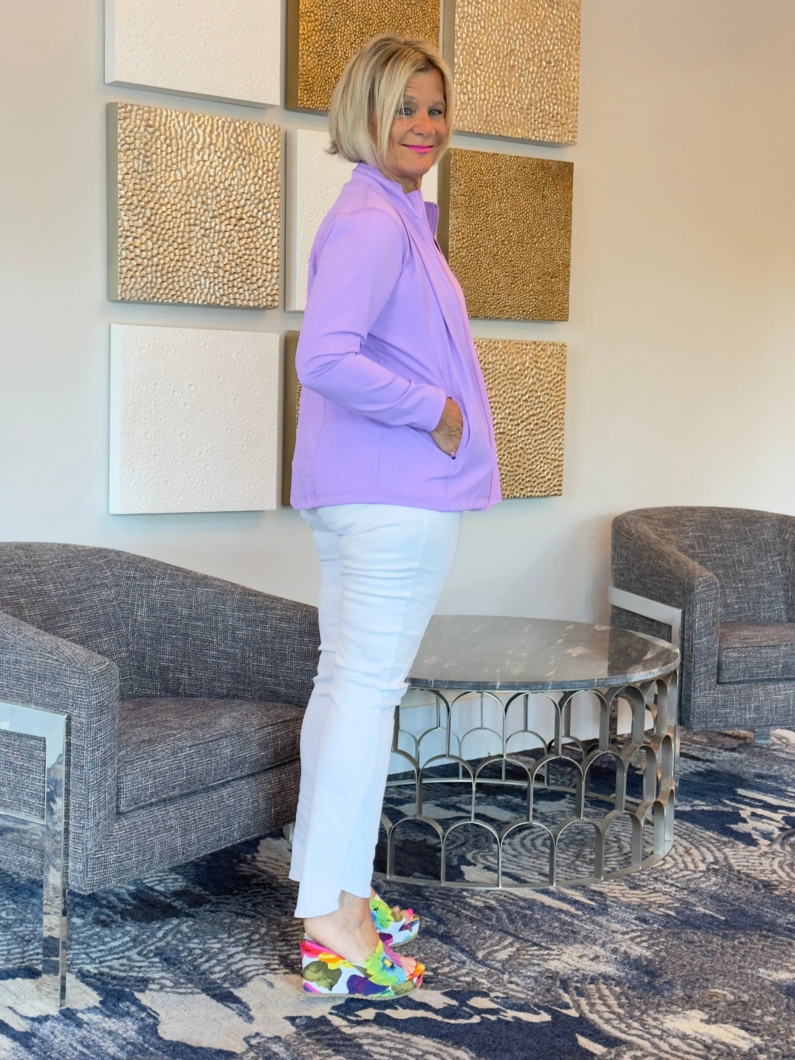 LILAC TAILORED V NECK