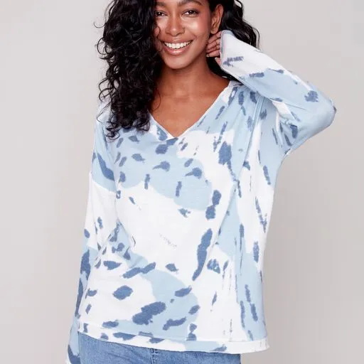 Snowflake V-Neck LS Top